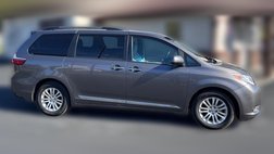 2017 Toyota Sienna XLE Premium 8-Passenger