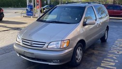 2001 Toyota Sienna LE