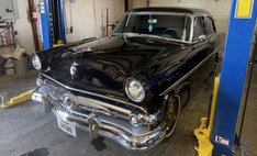 1954 Ford deluxe