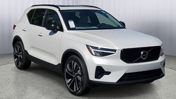 2026 Volvo XC40 B5 Plus