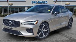 2024 Volvo S60 B5 Plus Dark Theme