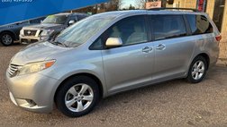 2017 Toyota Sienna LE