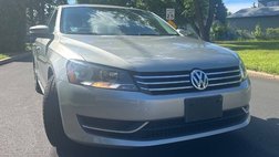 2014 Volkswagen Passat 1.8T S PZEV