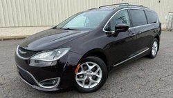2017 Chrysler Pacifica Touring L FWD