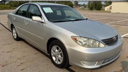 2005 Toyota Camry LE V6
