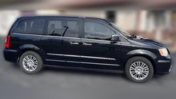 2013 Chrysler Town and Country Touring-L