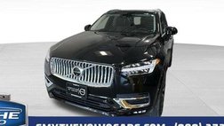 2025 Volvo XC90 B5 Plus Bright Theme