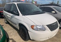 2006 Chrysler Town and Country Base