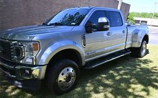 2022 Ford F-450 Super Duty Lariat