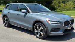 2022 Volvo V60 Cross Country T5
