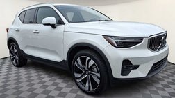 2024 Volvo XC40 B5 Ultimate Bright Theme