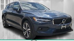 2025 Volvo V60 Cross Country B5 Plus
