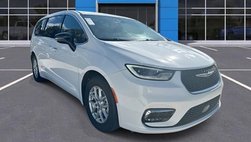 2024 Chrysler Pacifica Touring