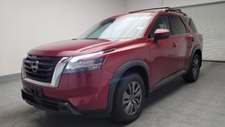 2022 Nissan Pathfinder SV