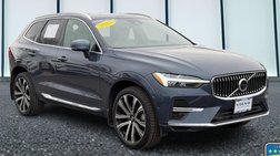 2023 Volvo XC60 Recharge T8 Ultimate Bright Theme