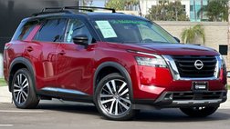 2023 Nissan Pathfinder Platinum