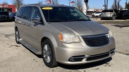 2015 Chrysler Town and Country Touring-L