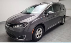 2018 Chrysler Pacifica Hybrid Limited