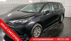 2024 Toyota Sienna LE 8-Passenger