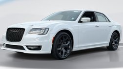 2023 Chrysler 300 Touring L