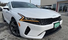 2022 Kia K5 EX