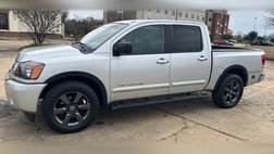 2015 Nissan Titan SV