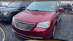2013 Chrysler Town and Country Touring
