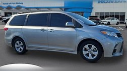 2019 Toyota Sienna LE