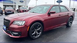2022 Chrysler 300 S V8