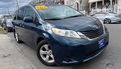 2011 Toyota Sienna 7-Passenger V6 FWD