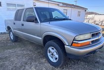 2004 Chevrolet S-10 LS