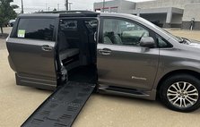 2019 Toyota Sienna XLE