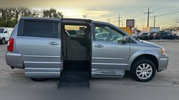 2015 Chrysler Town and Country Touring