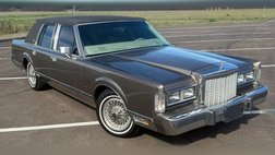1985 Lincoln Town Car Base