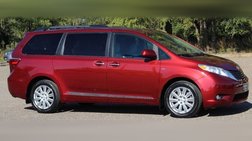 2017 Toyota Sienna XLE 7-Passenger