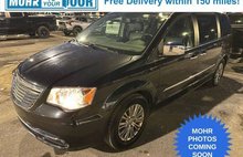 2016 Chrysler Town and Country Touring-L Anniversary Edition