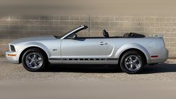 2005 Ford Mustang Deluxe