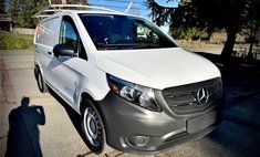 2017 Mercedes-Benz Metris Worker Passenger
