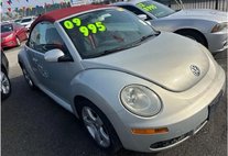 2009 Volkswagen New Beetle Blush Edition PZEV
