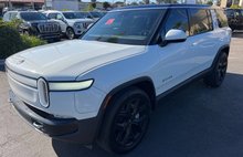 2023 Rivian R1S Adventure