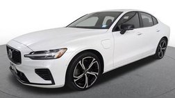 2023 Volvo S60 Recharge T8 Plus Dark Theme