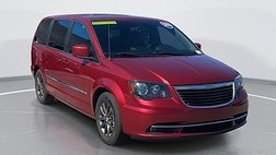 2016 Chrysler Town and Country S