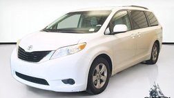 2014 Toyota Sienna LE