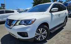 2020 Nissan Pathfinder S
