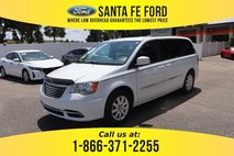 2016 Chrysler Town and Country Touring
