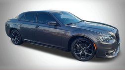 2022 Chrysler 300 Touring L
