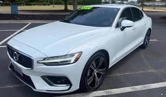 2022 Volvo S60 B5 Inscription