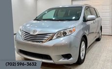 2017 Toyota Sienna LE
