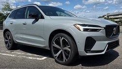 2025 Volvo XC60 B5 Ultra Dark Theme