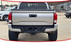 2016 Toyota Tacoma SR